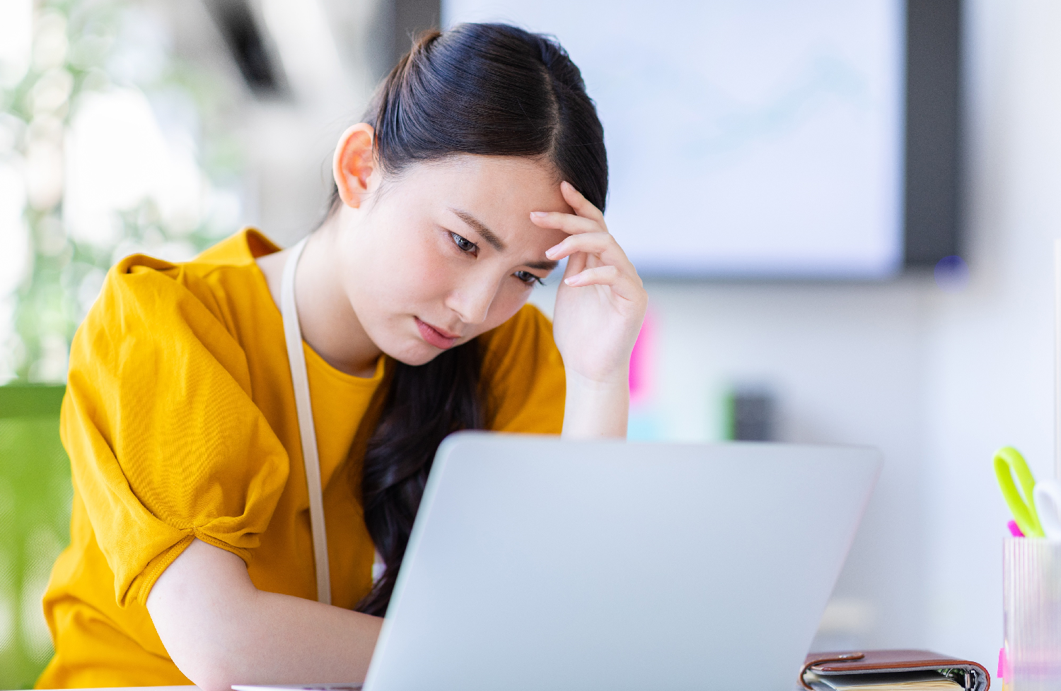 転職すべきかどうか迷う時の判断基準と迷った時に考え直すべき点とは